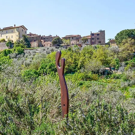 Apartament 4 Bedroom Lovely In *