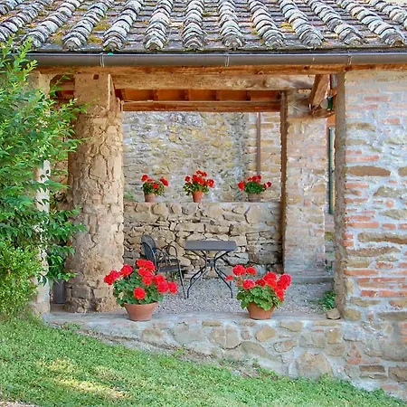 4 Bedroom Lovely In Apartmán Paciano