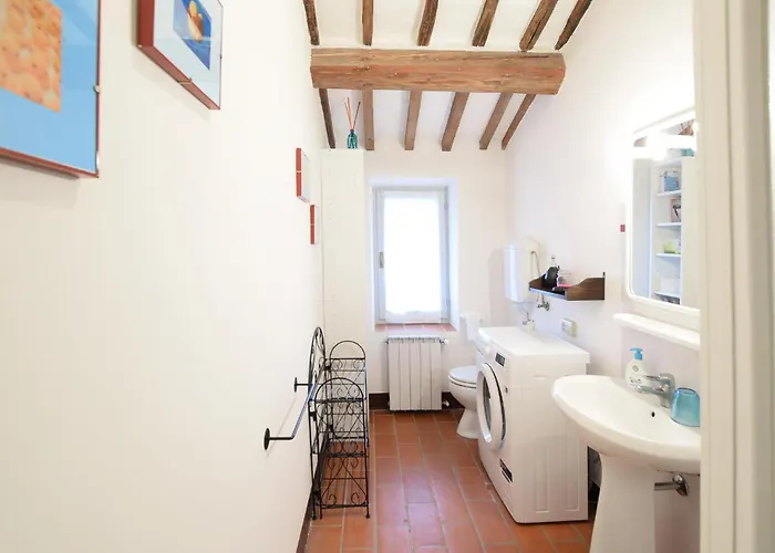 4 Bedroom Lovely In *