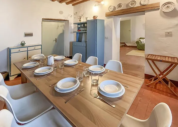 4 Bedroom Lovely In Paciano
