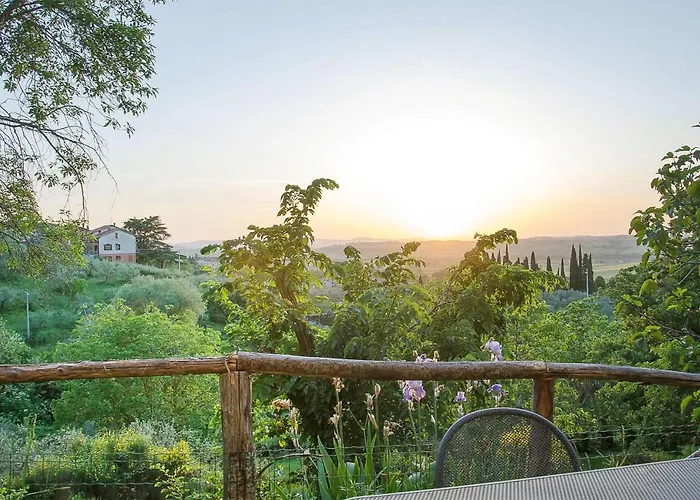 4 Bedroom Lovely In Apartamento *