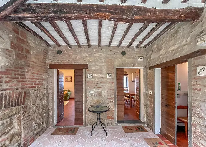 4 Bedroom Lovely In Apartamento *