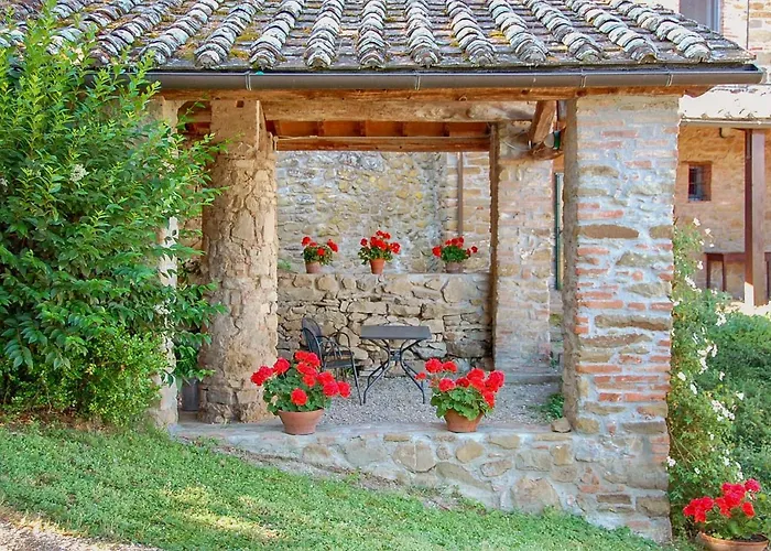 4 Bedroom Lovely In Apartmán Paciano